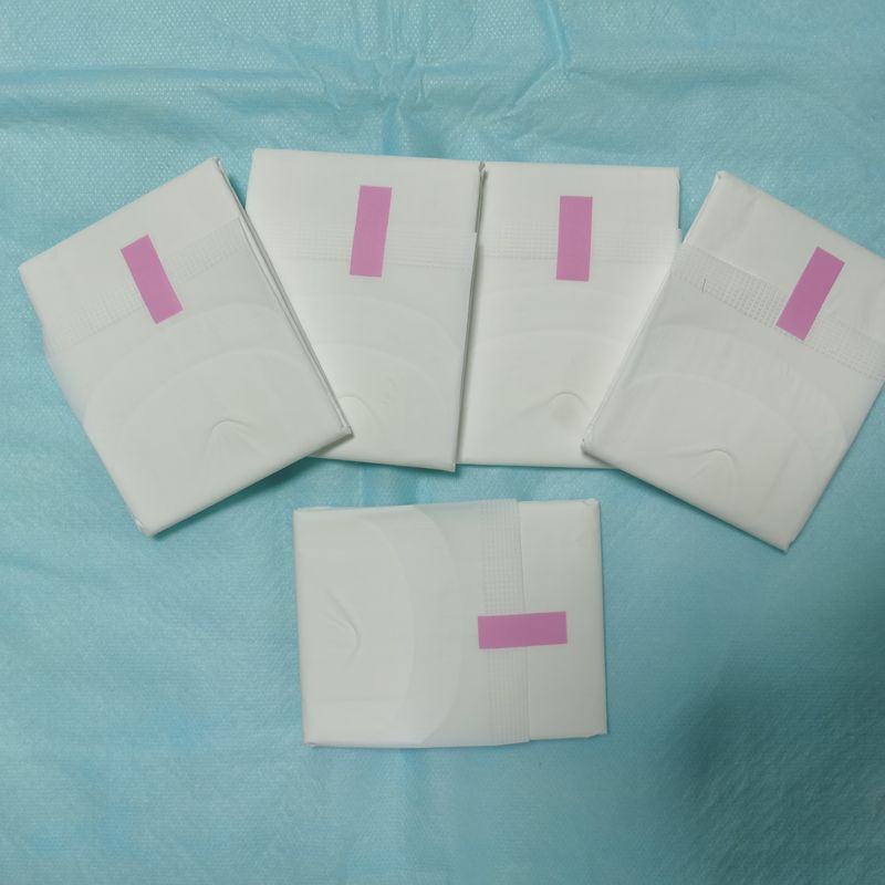 Long Breathable 330mm Female Sanitary Napkin For Heavy Flow